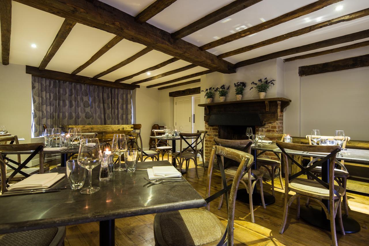 The Maple Manor Hotel 크롤리 외부 사진