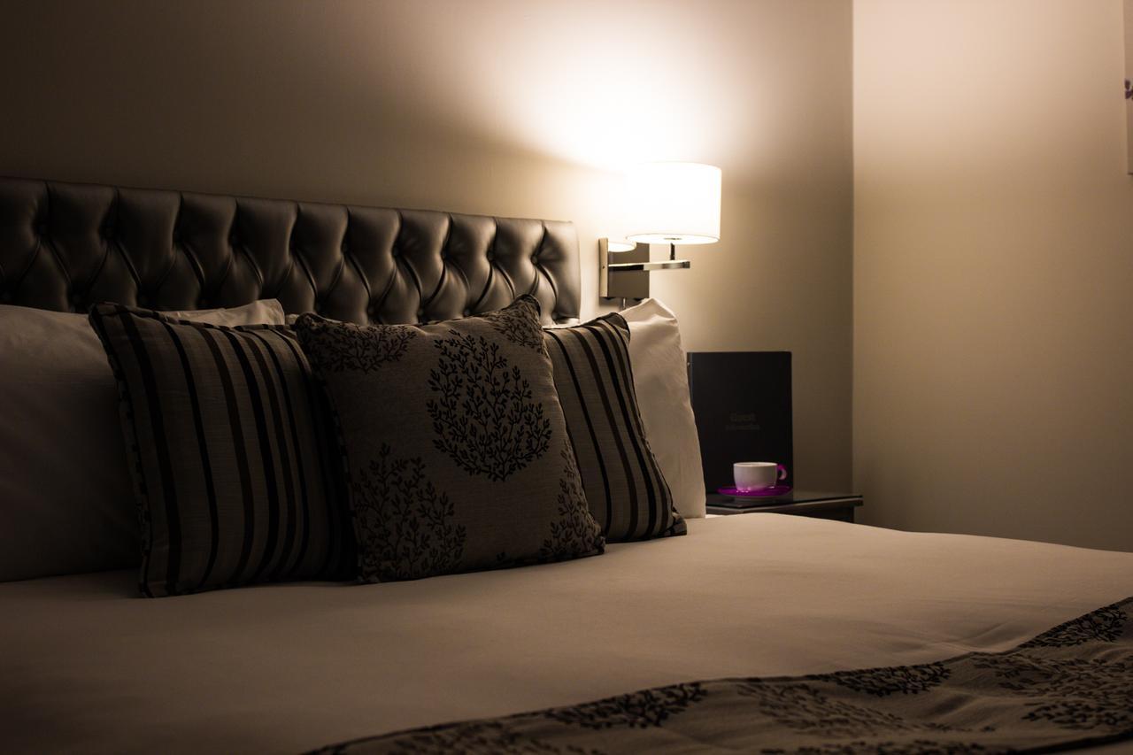 The Maple Manor Hotel 크롤리 외부 사진